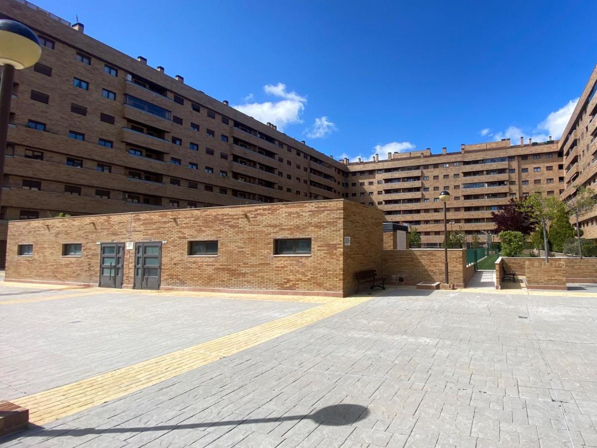 Апартаменти Aires De Toledo-Parque Warner Y Madrid En Familia Екстер'єр фото